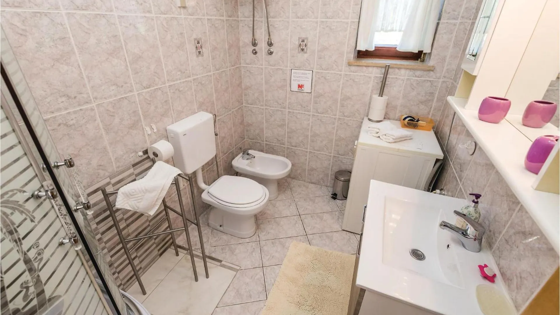 2 Bedroom Awesome Apartment In ماتولي كرواتيا